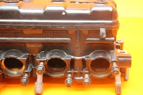 2000 2001 YAMAHA YZF R1 OEM ENGINE TOP END CYLINDER HEAD 5JJ-11101-01-00
