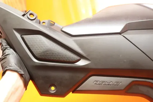 2019-2020 HONDA GROM 125 OEM RIGHT MID UPPER SIDE FAIRING COWL PLASTIC