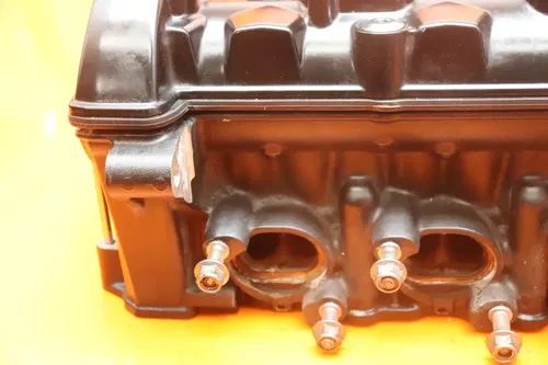 2013-2017 TRIUMPH DAYTONA 675 OEM ENGINE TOP END CYLINDER HEAD