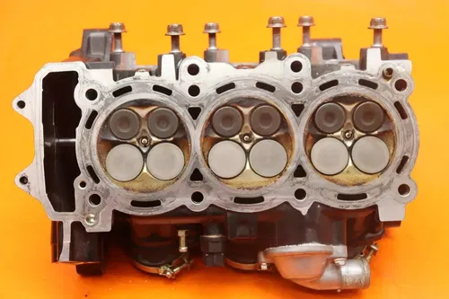 2013-2017 TRIUMPH DAYTONA 675 OEM ENGINE TOP END CYLINDER HEAD