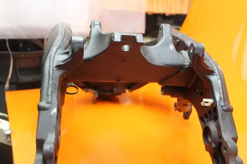 2004-2005 KAWASAKI NINJA ZX10R  STRAIGHT FRAME CHASSIS R 386-334-6729 4 DETAILS