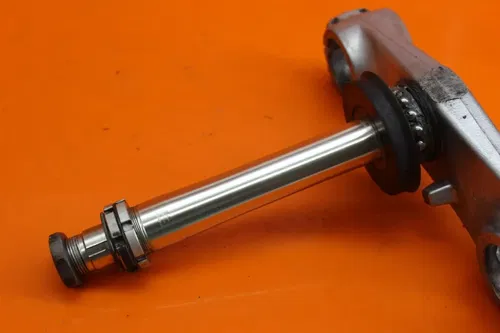 97-00 SUZUKI GSXR600 OEM STRAIGHT FRONT FORKS CLAMP LOWER TRIPLE TREE STEM
