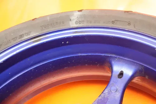 2006-2007 SUZUKI GSXR 600 750 OEM STRAIGHT REAR WHEEL BACK RIM