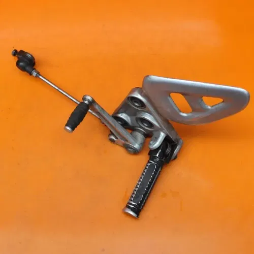 99-07 SUZUKI GSXR1300R BUSA OEM LEFT REARSET REAR SET FOOT PEG W SHIFTER