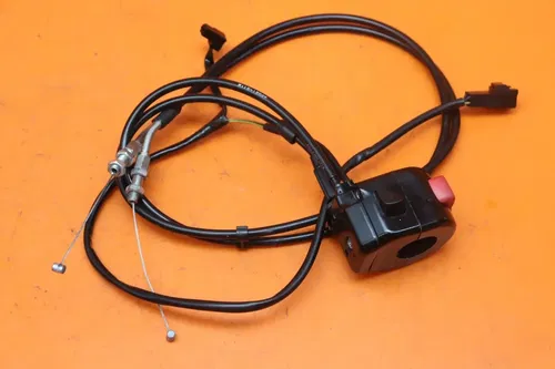 14-23 SUZUKI BOULEVARD M109R BOSS OEM RIGHT CLIP ON HANDLE OFF START SWITCHES