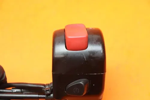 14-23 SUZUKI BOULEVARD M109R BOSS OEM RIGHT CLIP ON HANDLE OFF START SWITCHES