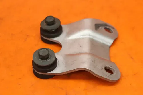 03-05 YAMAHA YZF R6 06-09 R6S OEM GAS TANK FUEL RESERVOIR BRACKET MOUNT