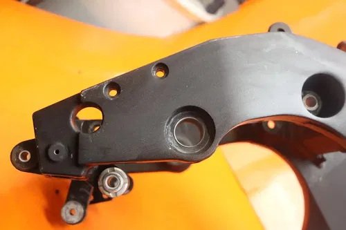 2006-2007 SUZUKI GSXR 600 750 OEM STRAIGHT FRAME CHASSIS RACE/STUNT ONLY