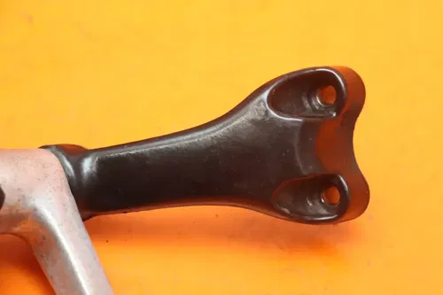 07-13 HARLEY-DAVIDSON SPORTSTER 1200 OEM LEFT REARSET REAR SET DRIVER FOOT PEG