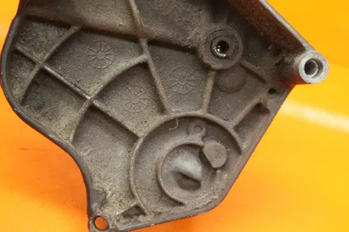 09-16 SUZUKI GSXR 1000 OEM ENGINE SPROCKET COVER