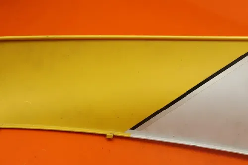 2006-2007 YAMAHA YZF R6 OEM RIGHT MID UPPER SIDE FAIRING COWL PLASTIC