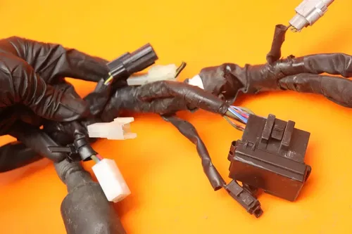 17-20 YAMAHA YZF R6 OEM MAIN ENGINE WIRING HARNESS MOTOR WIRE LOOM