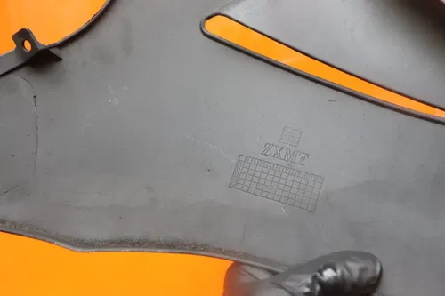 22-24 SUZUKI GSXR 600 750 ZXMT RIGHT LOWER BOTTOM BELLY SIDE FAIRING COWL
