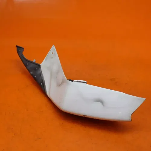 2005 2006 SUZUKI GSXR 1000 OEM RIGHT REAR BACK TAIL FAIRING COWL SHROUD