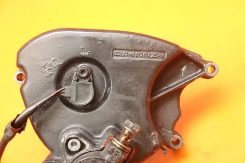 2001-207 SUZUKI HAYABUSA OEM ENGINE SPROCKET COVER