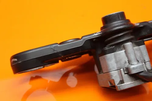 99-07 SUZUKI GSXR1300R BUSA OEM IGNITION LOCK *NO KEY* 37100-24F00