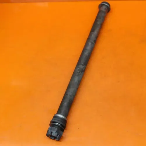 06-09 SUZUKI BOULEVARD M109R VZR1800 OEM REAR AXLE BACK WHEEL RIM PIVOT BOLT