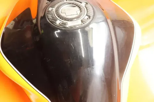 03-05 YAMAHA FZ1 OEM GAS TANK FUEL CELL PETROL RESERVOIR