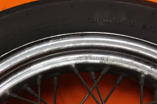 2002 Harley-Davidson Road King FLHR OEM STRAIGHT REAR WHEEL RIM W TIRE
