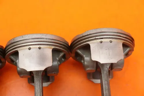 04-06 YAMAHA YZF R1 OEM ENGINE MOTOR BLOCK PISTONS