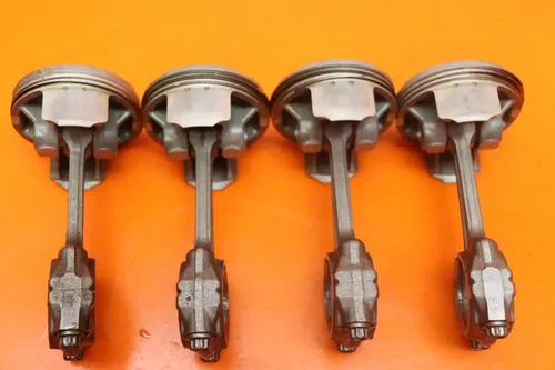 04-06 YAMAHA YZF R1 OEM ENGINE MOTOR BLOCK PISTONS