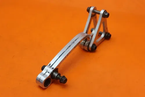 2005 YAMAHA YZF R6 AFTERMARKET PROTEK RACING REAR DOGBONE SHOCK LINKAGE LINK