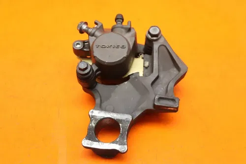 06-07 SUZUKI GSXR 600 750 OEM REAR BACK BRAKE CALIPER W MOUNT BRACKET W PADS