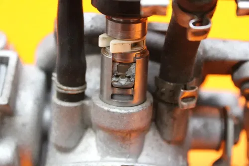 12-15 APRILIA TUONO V4R RSV4 OEM FRONT REAR MAIN FUEL INJECTORS / THROTTLE BODIE