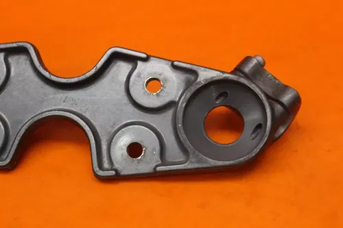 99-07 SUZUKI GSXR1300R BUSA OEM FORKS UPPER TRIPLE TREE CLAMP COVER