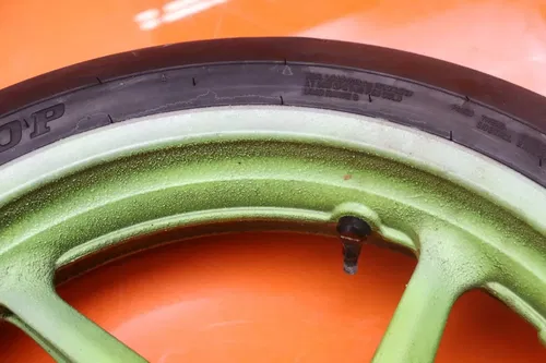 2018 17-20 YAMAHA YZF R6 OEM FRONT WHEEL RIM W TIRE