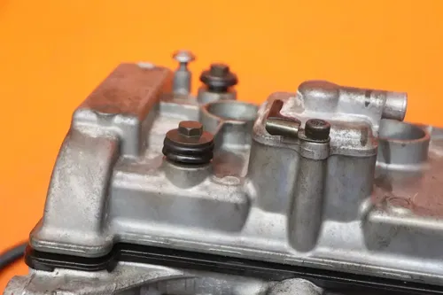 2005-2006 KAWASAKI NINJA ZX6R OEM ENGINE TOP END CYLINDER HEAD