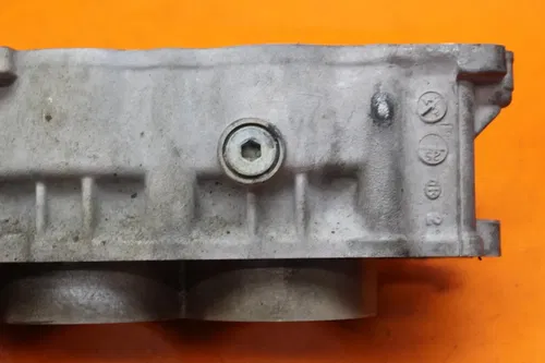 99-07 SUZUKI GSXR1300R BUSA OEM ENGINE MOTOR PISTON CYLINDERS BLOCK JUG
