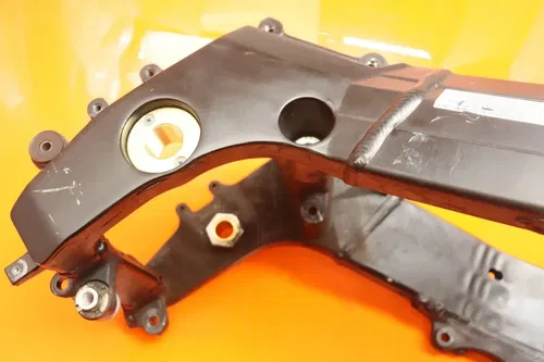 03-04 SUZUKI GSXR 1000 OEM FRAME CHASSIS RACE STUNT ONLY