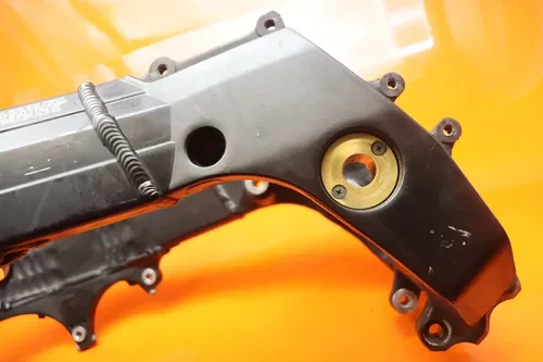 03-04 SUZUKI GSXR 1000 OEM FRAME CHASSIS RACE STUNT ONLY
