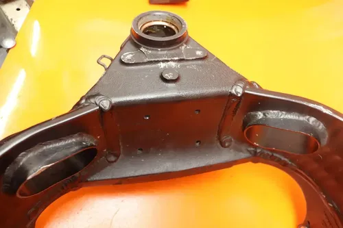 03-04 SUZUKI GSXR 1000 OEM FRAME CHASSIS RACE STUNT ONLY