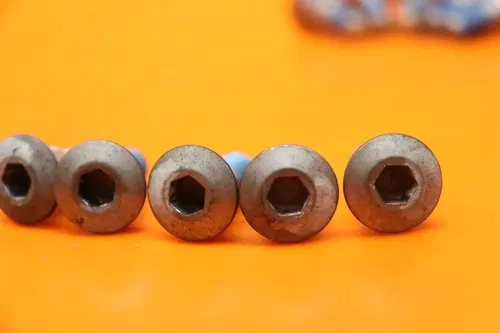 2009 SUZUKI BOULEVARD M109R OEM FRONT BRAKE ROTOR BOLTS DISC HARDWARE SCREW SET