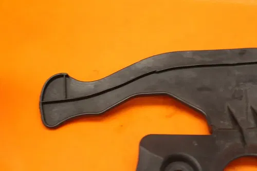 04-05 SUZUKI GSXR  600 750 OEM INNER FRONT UPPER HORN SIGNAL COWL GUARD COVER