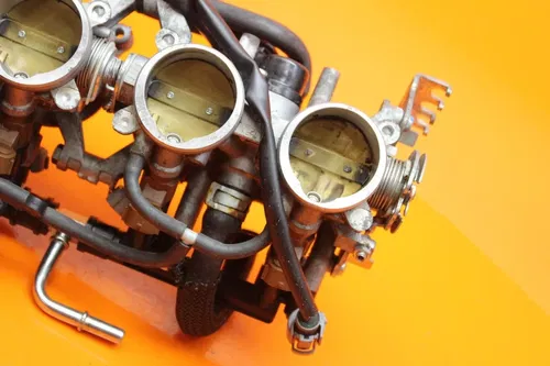 13-19 SUZUKI GSXR 750 OEM MAIN FUEL INJECTORS / THROTTLE BODIES 13406-15J20