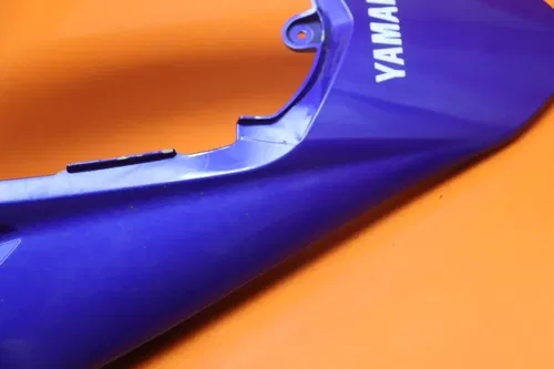 04-06 YAMAHA YZF R1 OEM REAR BACK TAIL FAIRING COWL SHROUD