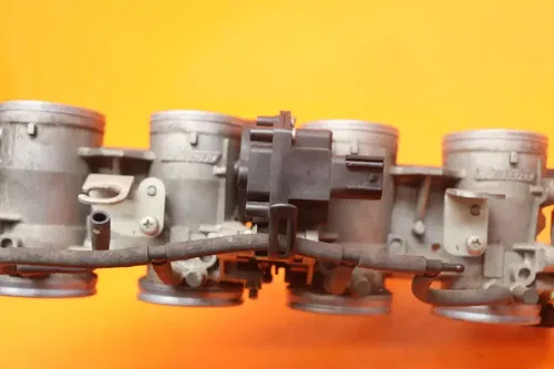 09-12 KAWASAKI NINJA ZX6R OEM MAIN FUEL INJECTORS / THROTTLE BODIES