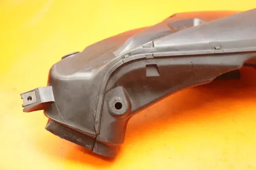 2006-2007 SUZUKI GSXR 750 OEM LEFT RAM AIR INTAKE DUCT TUBE 94043-01H