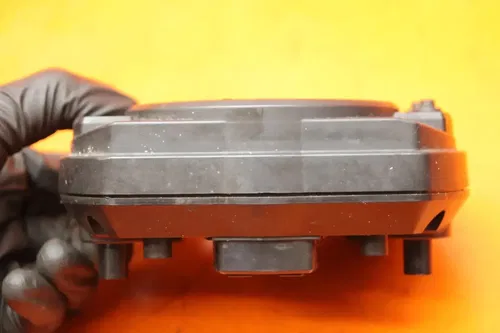 05-06 KAWASAKI NINJA ZX6R OEM SPEEDO TACH GAUGES DISPLAY CLUSTER SPEEDOMETER