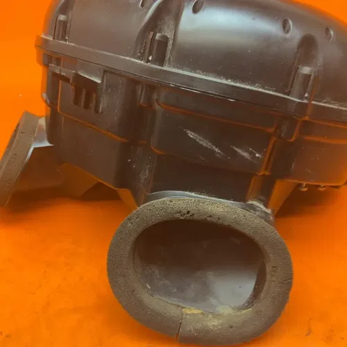 12-13 SUZUKI GSXR 1000 OEM AIRBOX AIR INTAKE FILTER BOX