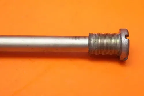 05-08 SUZUKI GSXR 1000 OEM REAR BACK SWINGARM BOLT SUSPENSION PIVOT AXLE