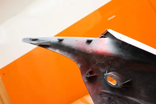 06-07 HONDA CBR1000RR OEM RIGHT MID UPPER SIDE FAIRING COWL PLASTIC
