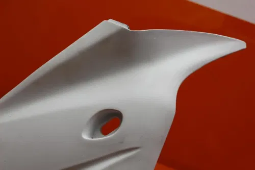 06-07 HONDA CBR1000RR OEM RIGHT MID UPPER SIDE FAIRING COWL PLASTIC