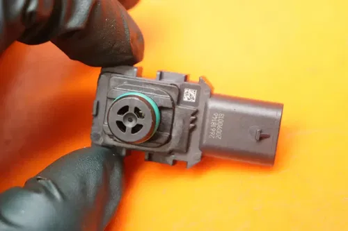 2021 DUCATI PANIGALE V4 OEM MAP MASS AIR FLOW PRESSURE SENSOR