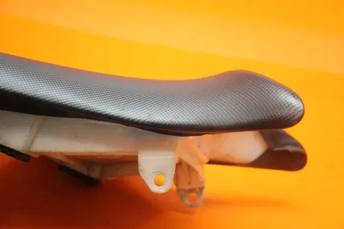 2007-2008 KAWASAKI NINJA ZX6R OEM FRONT DRIVERS SEAT PAD SADDLE PILLION