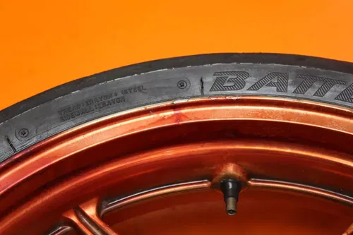 2005 2006 KAWASAKI NINJA ZX6R OEM STRAIGHT FRONT WHEEL RIM W TIRE