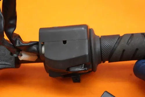 2006-2009 KAWASAKI NINJA ZX14 ZX14R OEM LEFT CLIP ON HANDLEBAR W SWITCHES